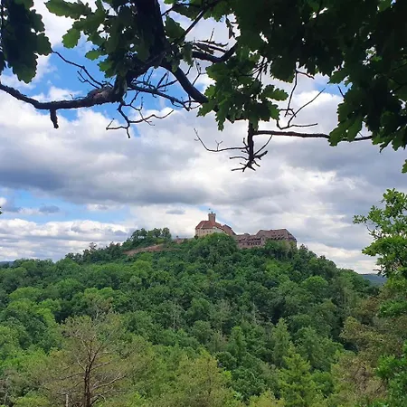 Zentral Gelegenes Apartment Am Fusse Der Wartburg Eisenach Buitenkant foto